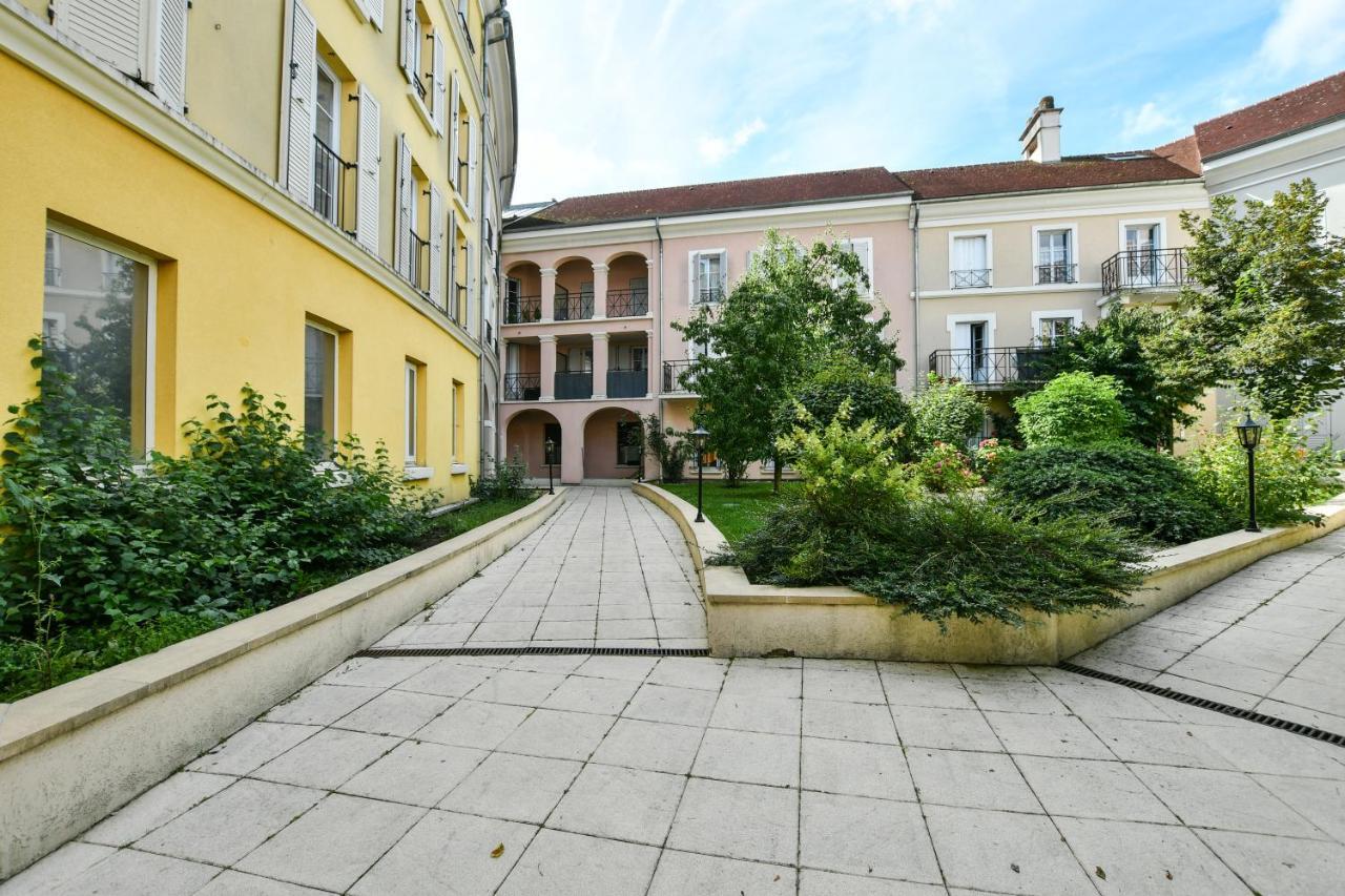 Superbe Pour 6 Personnes A Disneyland Apartment Serris